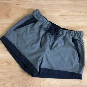 Play All Day Shorts sz 4